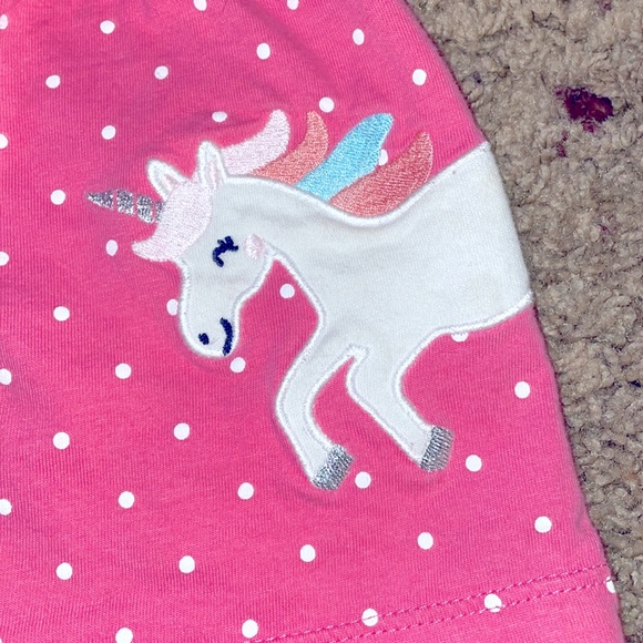 BBY GIRL UNICORN TEE W/ SHORTS - Picture 2 of 3